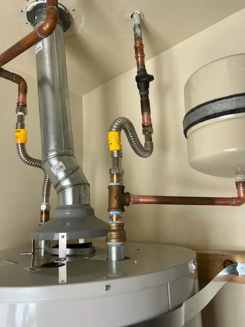Water heater installation and plumbing repair in Southwest - Waterfront